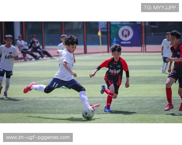 足球青训黄金期:技术打磨与战术理解融合培养策略